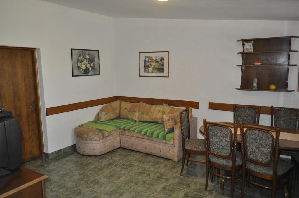 Apartments Pavlovic Linardići Rum bild